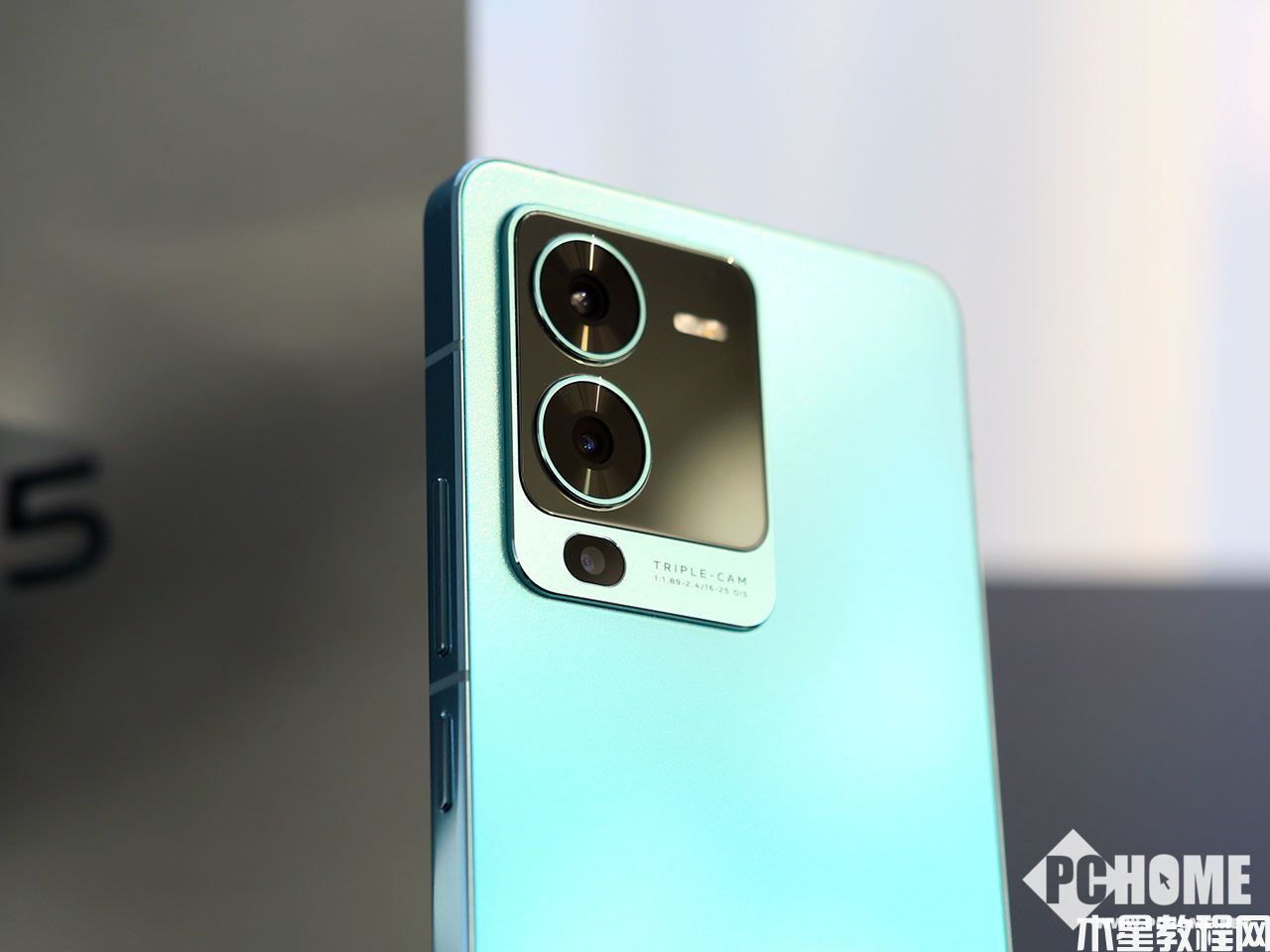 vivo S15上手簡(jiǎn)評(píng) 深挖芯片潛力精致養(yǎng)眼設(shè)計(jì)(圖2)