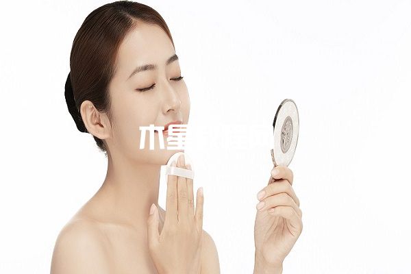自然堂立體修顏三色蜜粉怎么樣 修顏蜜粉怎么使用